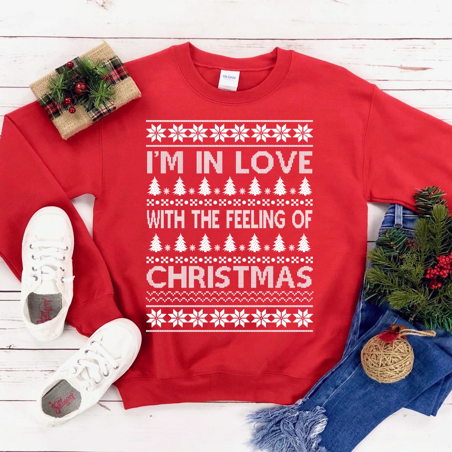 I Am In Love Christmas Sweatshirt (Unisex)